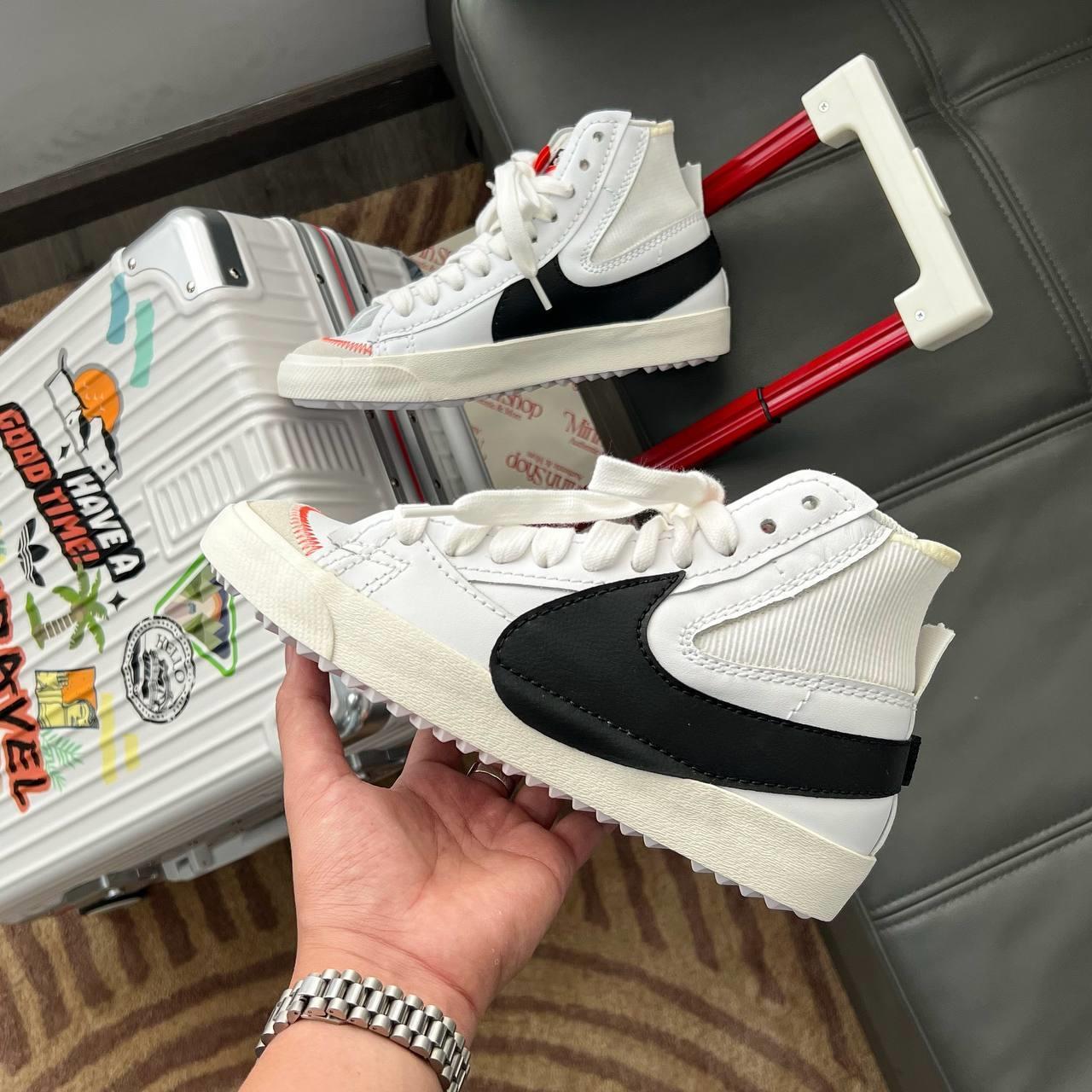 City Culture, hệ thống cửa hàng phân phối chuyên phân phối đồ thể thao, đồng hồ, nước hoa chính hãng, chính ngạch, xách tay từ US, UK, Korea, Japan.