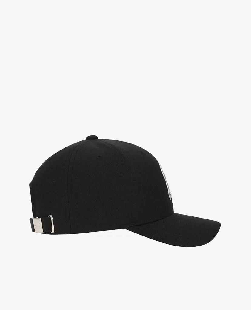 Giày thể thao, Balo thể thao, Nón thể thao, Thương hiệu giày nổi tiếng, Giày Adidas, Giày Nike, Balo Nike, Balo Adidas, Nón Nike, Nón Adidas