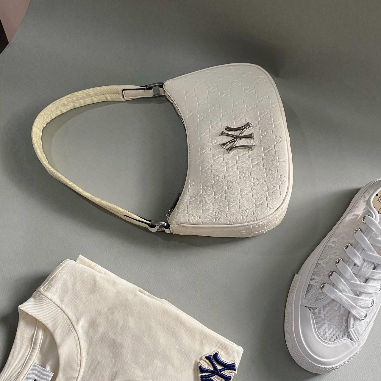 City Culture, hệ thống cửa hàng phân phối chuyên phân phối đồ thể thao, đồng hồ, nước hoa chính hãng, chính ngạch, xách tay từ US, UK, Korea, Japan.