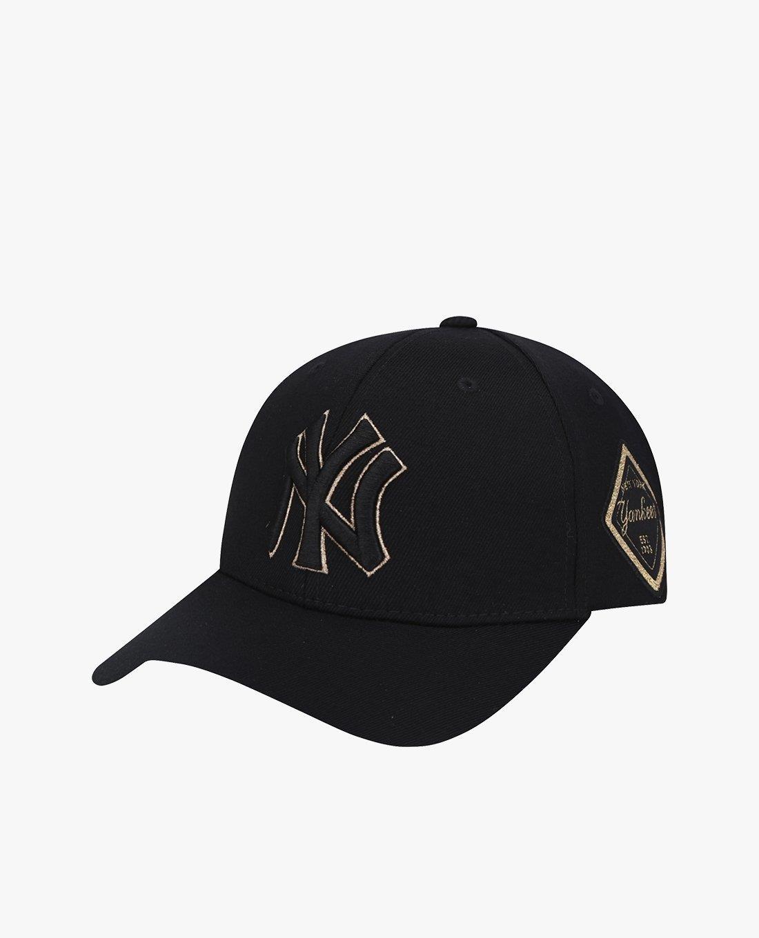 Giày thể thao, Balo thể thao, Nón thể thao, Thương hiệu giày nổi tiếng, Giày Adidas, Giày Nike, Balo Nike, Balo Adidas, Nón Nike, Nón Adidas