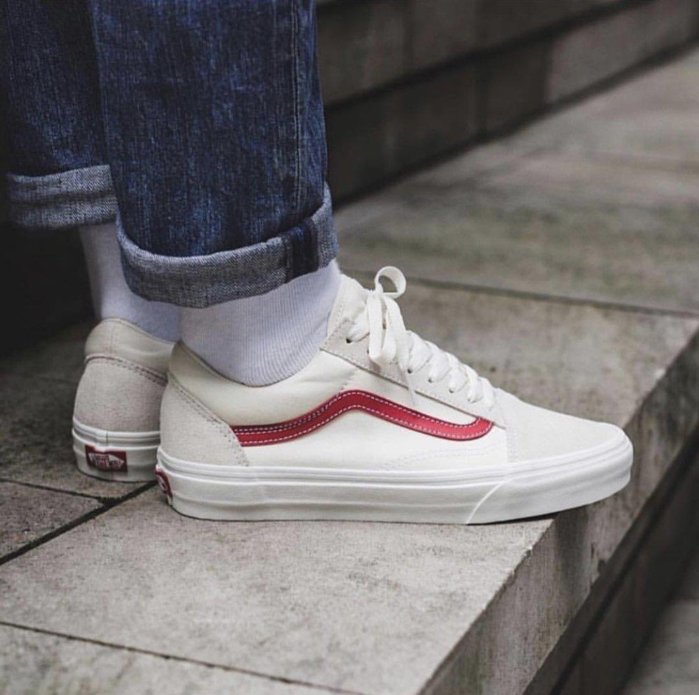 giày thể thao chính hãng, giày nike chính hãng, giày adidas chính hãng, giày newbalance chính hãng, giày converse chính hãng, giày puma chính hãng, giày vans chính hãng, giày asics chính hãng, giày everlast chính hãng, nước hoa chính hãng, ba lô, dép, dép quai ngang