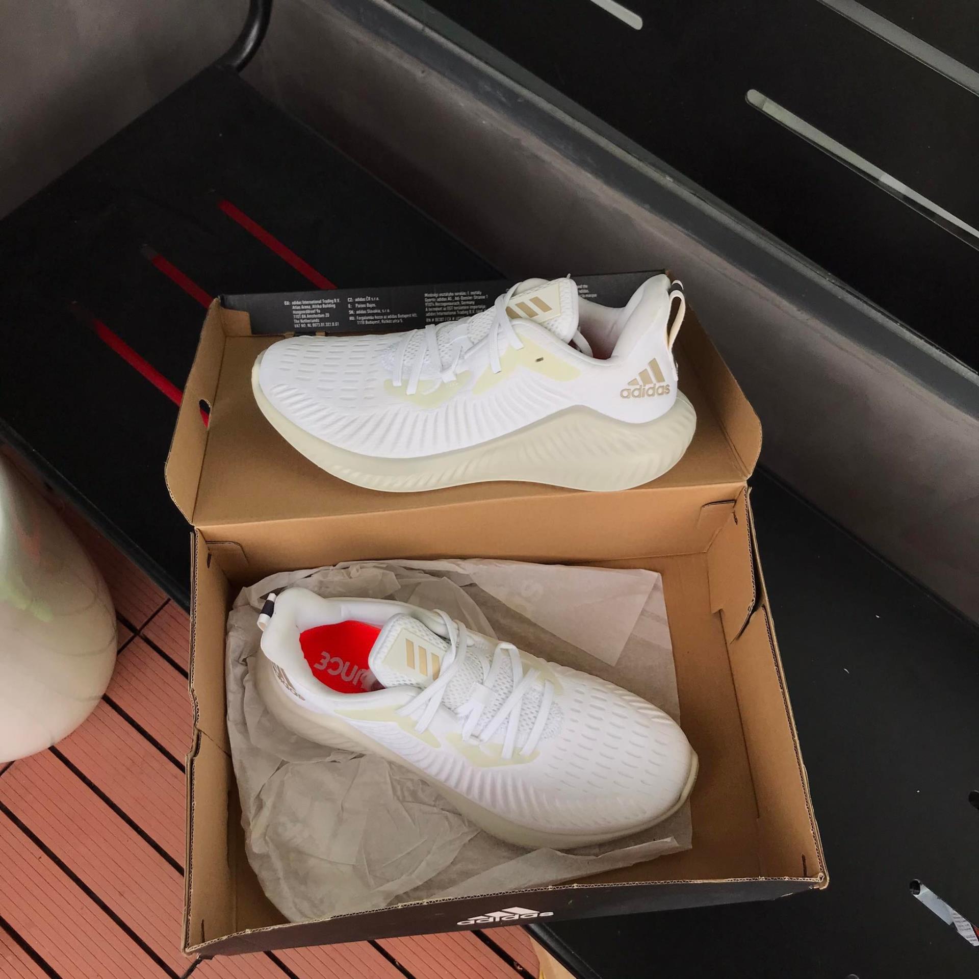giày thể thao chính hãng, giày nike chính hãng, giày adidas chính hãng, giày newbalance chính hãng, giày converse chính hãng, giày puma chính hãng, giày vans chính hãng, giày asics chính hãng, giày everlast chính hãng, nước hoa chính hãng, ba lô, dép, dép quai ngang