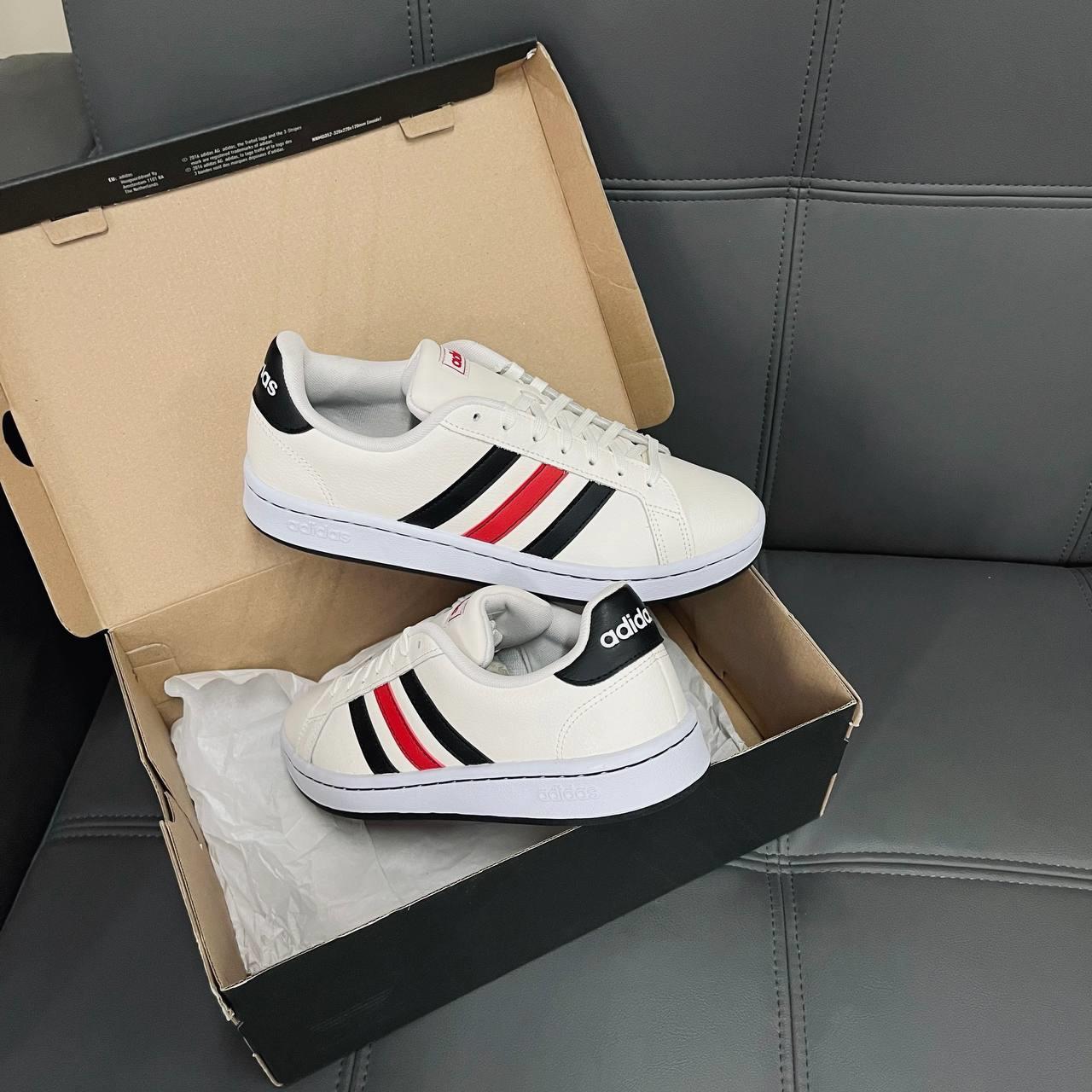 giày thể thao chính hãng, giày nike chính hãng, giày adidas chính hãng, giày newbalance chính hãng, giày converse chính hãng, giày puma chính hãng, giày vans chính hãng, giày asics chính hãng, giày everlast chính hãng, nước hoa chính hãng, ba lô, dép, dép quai ngang
