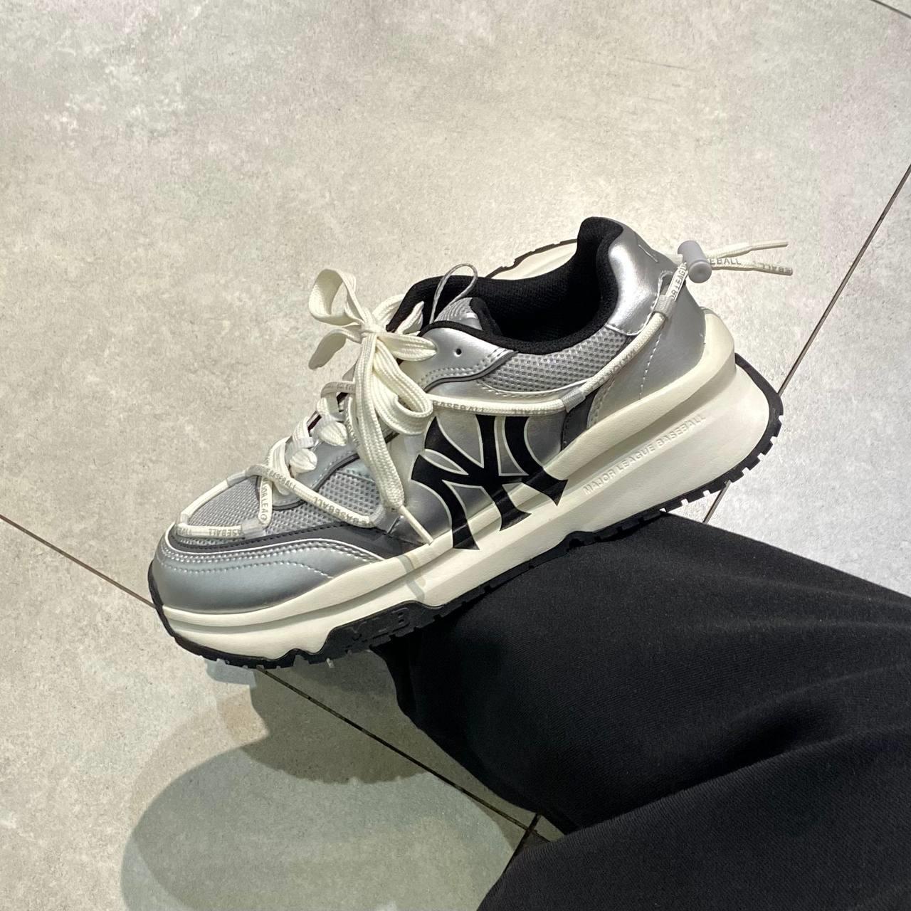 Giày thể thao, Balo thể thao, Nón thể thao, Thương hiệu giày nổi tiếng, Giày Adidas, Giày Nike, Balo Nike, Balo Adidas, Nón Nike, Nón Adidas