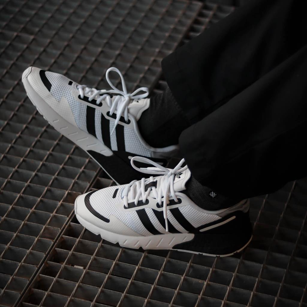 Giày thể thao, Balo thể thao, Nón thể thao, Thương hiệu giày nổi tiếng, Giày Adidas, Giày Nike, Balo Nike, Balo Adidas, Nón Nike, Nón Adidas