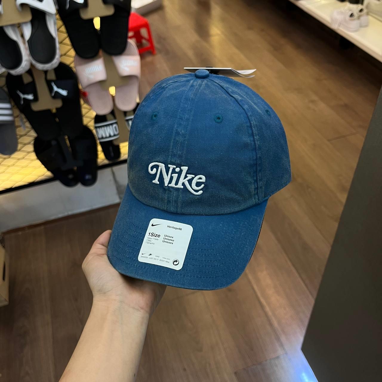 giày thể thao chính hãng, giày nike chính hãng, giày adidas chính hãng, giày newbalance chính hãng, giày converse chính hãng, giày puma chính hãng, giày vans chính hãng, giày asics chính hãng, giày everlast chính hãng, nước hoa chính hãng, ba lô, dép, dép quai ngang