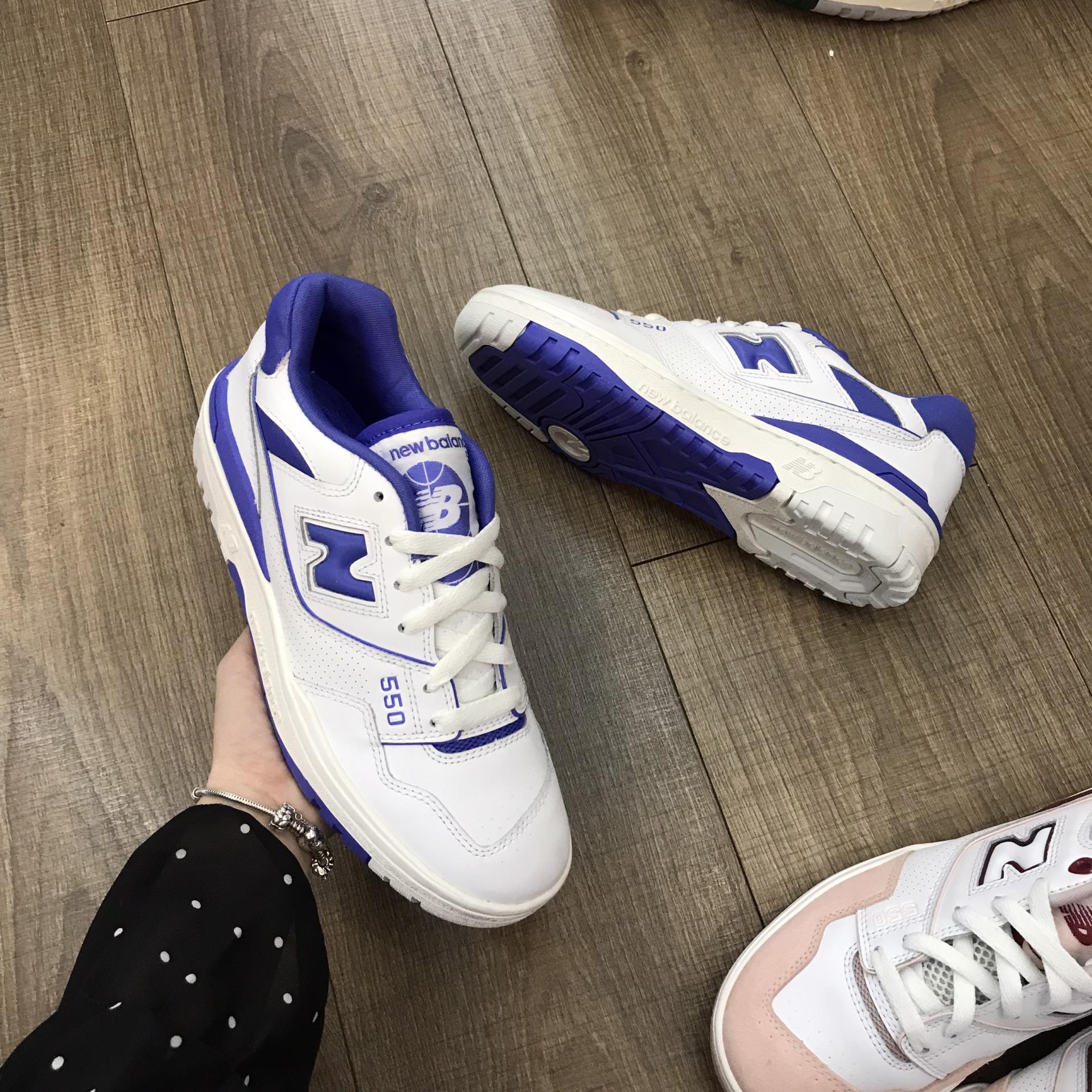 giày thể thao chính hãng, giày nike chính hãng, giày adidas chính hãng, giày newbalance chính hãng, giày converse chính hãng, giày puma chính hãng, giày vans chính hãng, giày asics chính hãng, giày everlast chính hãng, nước hoa chính hãng, ba lô, dép, dép quai ngang