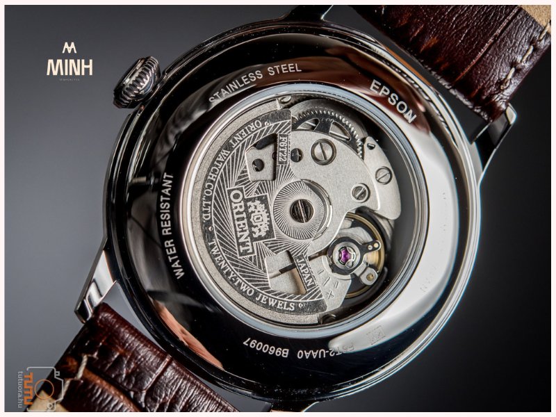 Orient nổi tiếng với bộ máy đồng hồ có độ chính xác cao 
