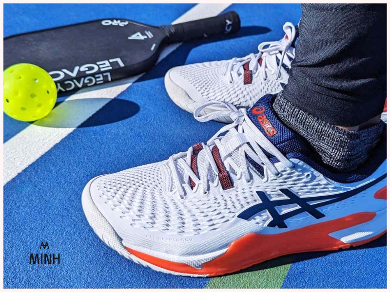 Nên chọn giày Pickleball có lỗ thoáng khí 