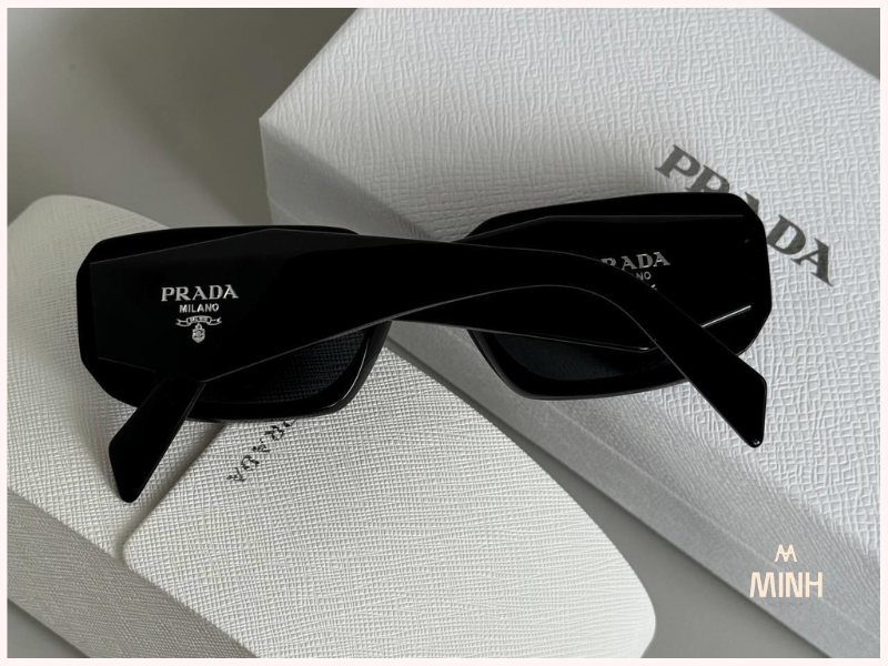 Dựa vào các chi tiết đặc trưng để phân biệt kính Prada chính hãng 