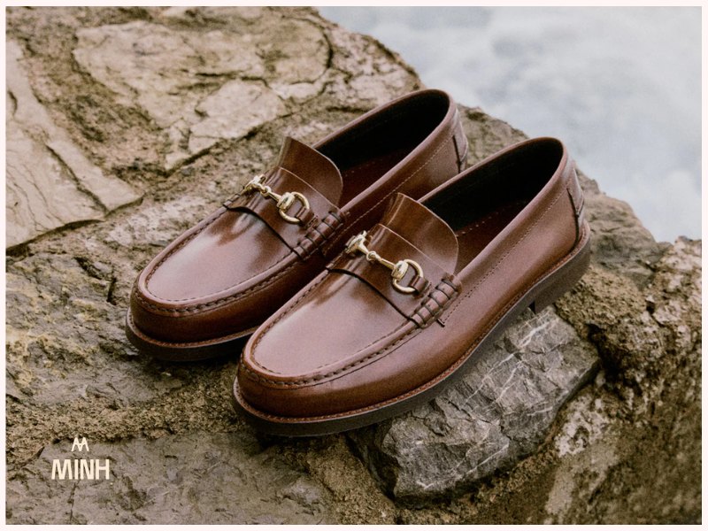 Giày Loafer hay còn gọi là giày lười