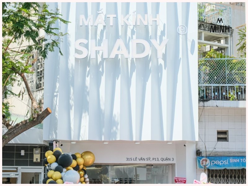 Mắt kính Shady