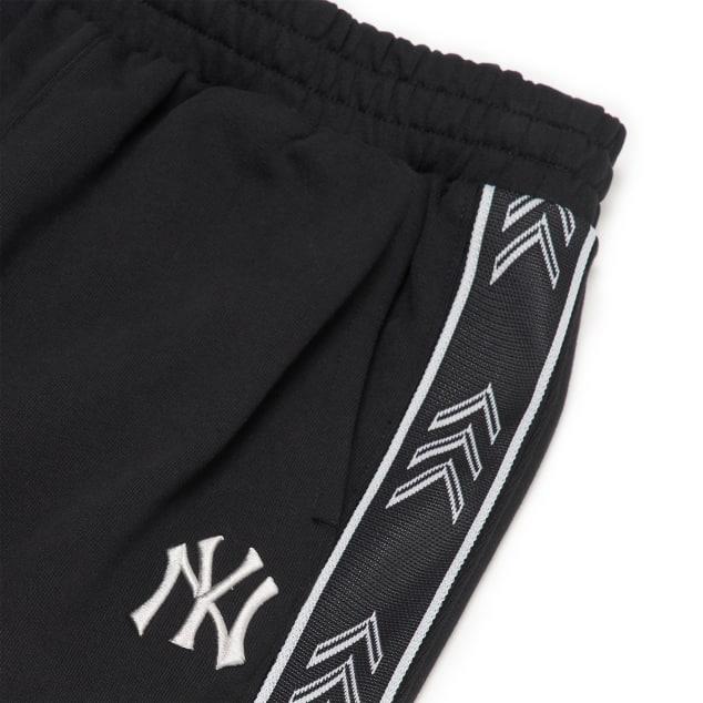 giày thể thao chính hãng, giày nike chính hãng, giày adidas chính hãng, giày newbalance chính hãng, giày converse chính hãng, giày puma chính hãng, giày vans chính hãng, giày asics chính hãng, giày everlast chính hãng, nước hoa chính hãng, ba lô, dép, dép quai ngang