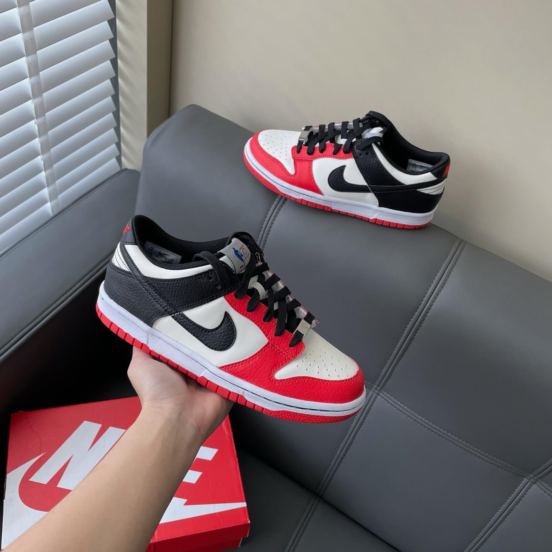 City Culture, hệ thống cửa hàng phân phối chuyên phân phối đồ thể thao, đồng hồ, nước hoa chính hãng, chính ngạch, xách tay từ US, UK, Korea, Japan.