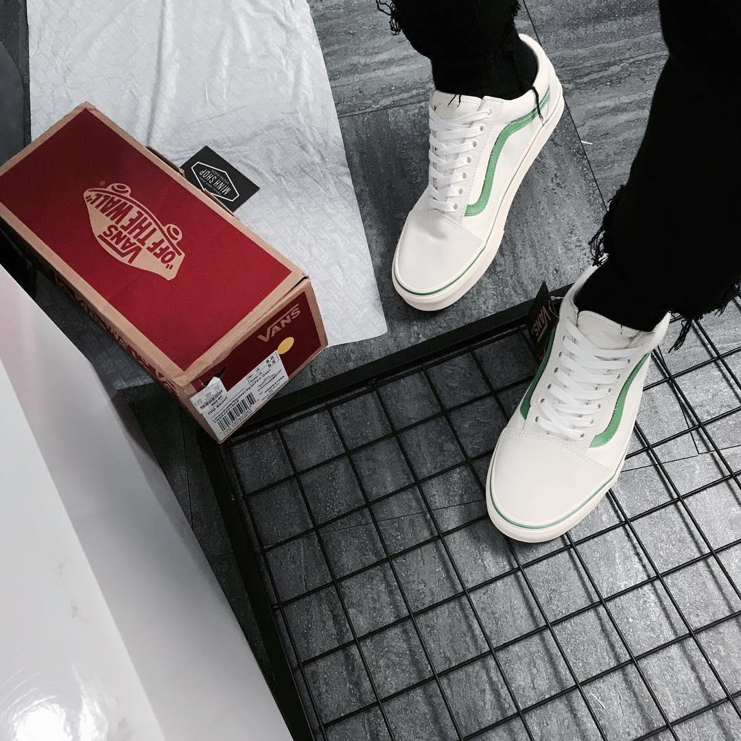 giày thể thao chính hãng, giày nike chính hãng, giày adidas chính hãng, giày newbalance chính hãng, giày converse chính hãng, giày puma chính hãng, giày vans chính hãng, giày asics chính hãng, giày everlast chính hãng, nước hoa chính hãng, ba lô, dép, dép quai ngang